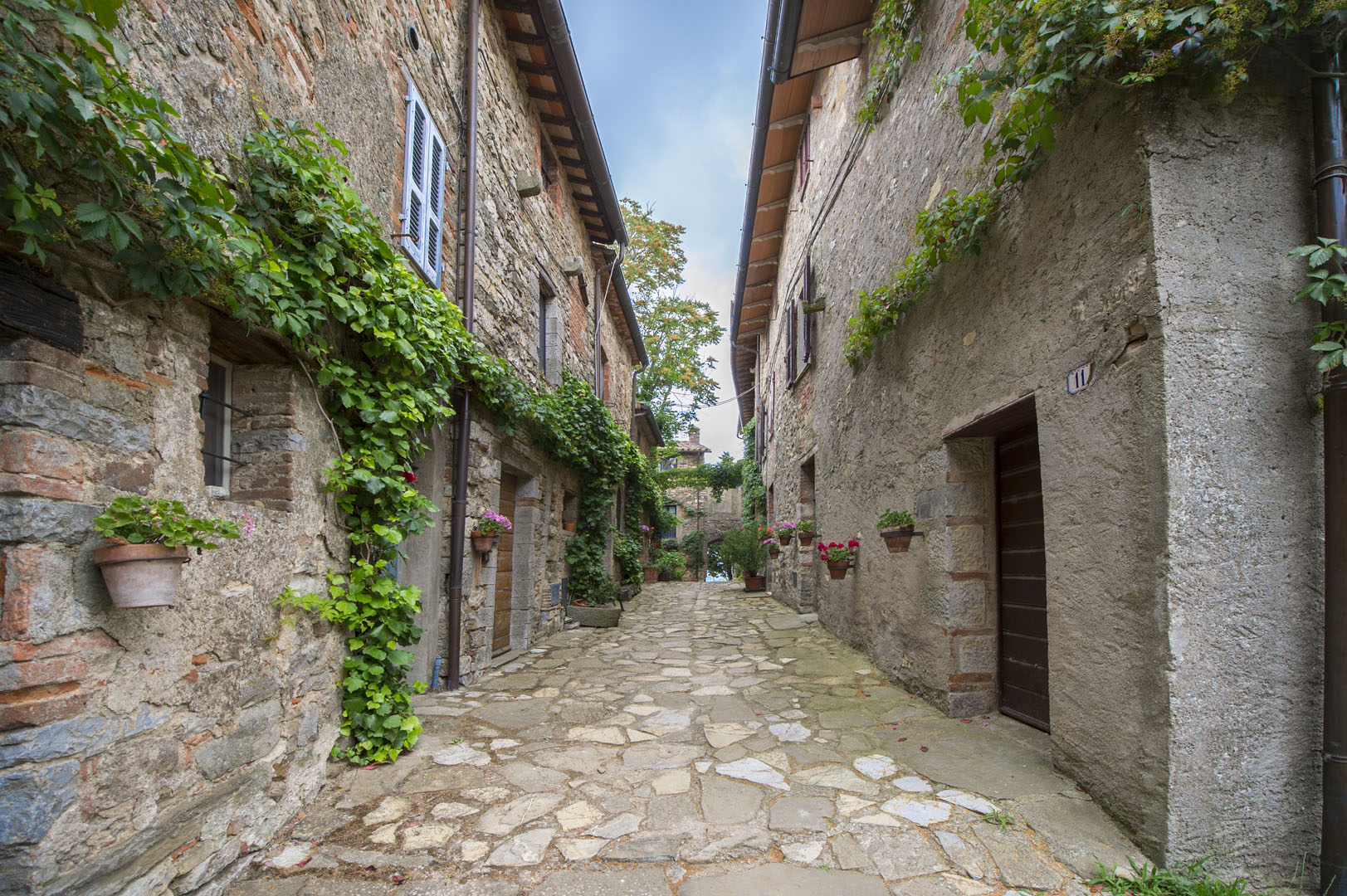 BORGHI MEDIEVALI & CENTRO STORICO - CASE DI LUSSO NEL BORGO, PALAZZI STORICI, APPARTAMENTI DI PRESTIGIO IN VENDITA 